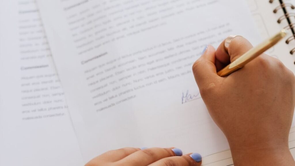 Standard form contract – PDF available free