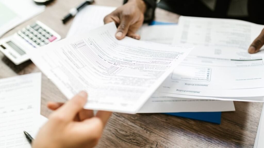 Outsourcing or subcontracting – download the PDF free